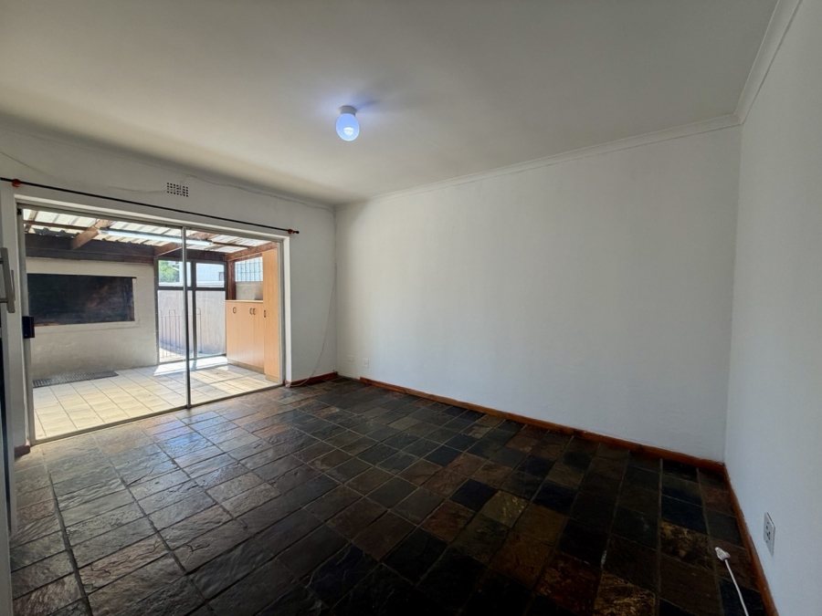 5 Bedroom Property for Sale in Duynefontein Western Cape